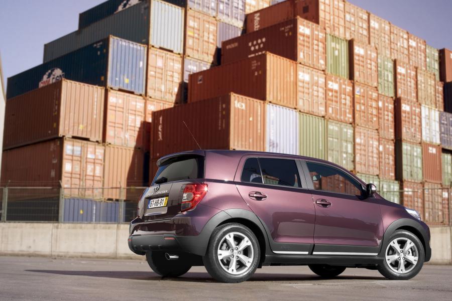  Toyota Urban Cruiser 2009 года  (фото 49 из 113)